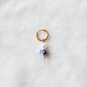 oorbel parel delftsblauw